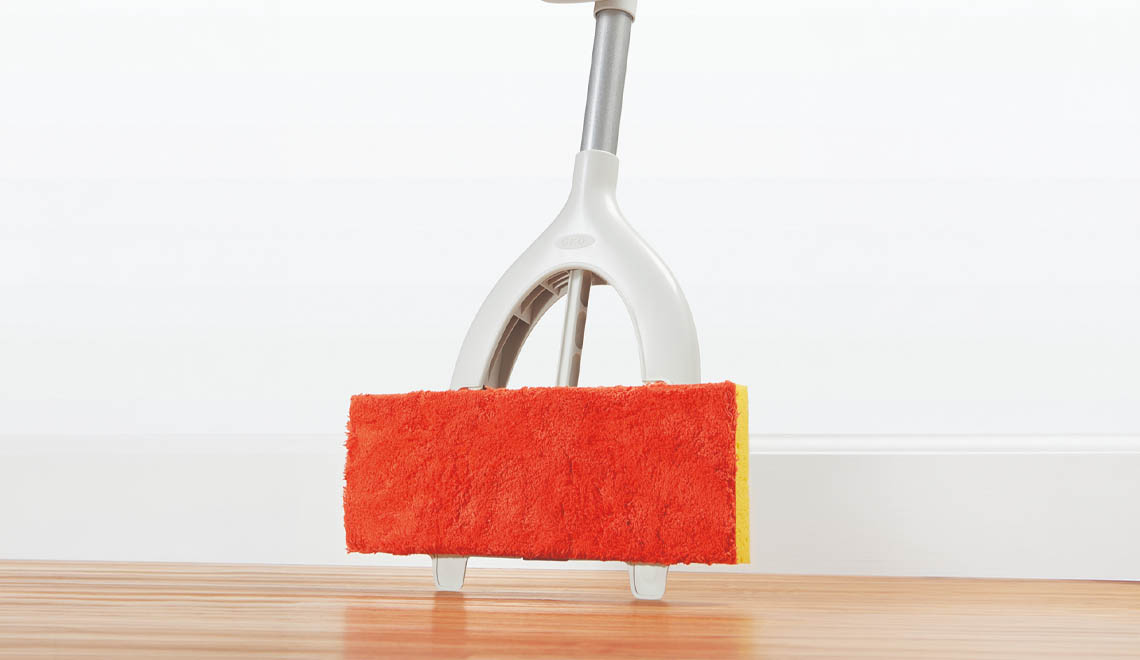 Houten vloer schoonmaken
